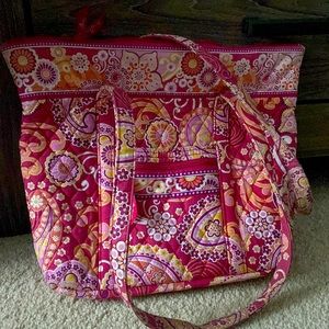 Vera Bradley Raspberry Fizz Zipper Tote